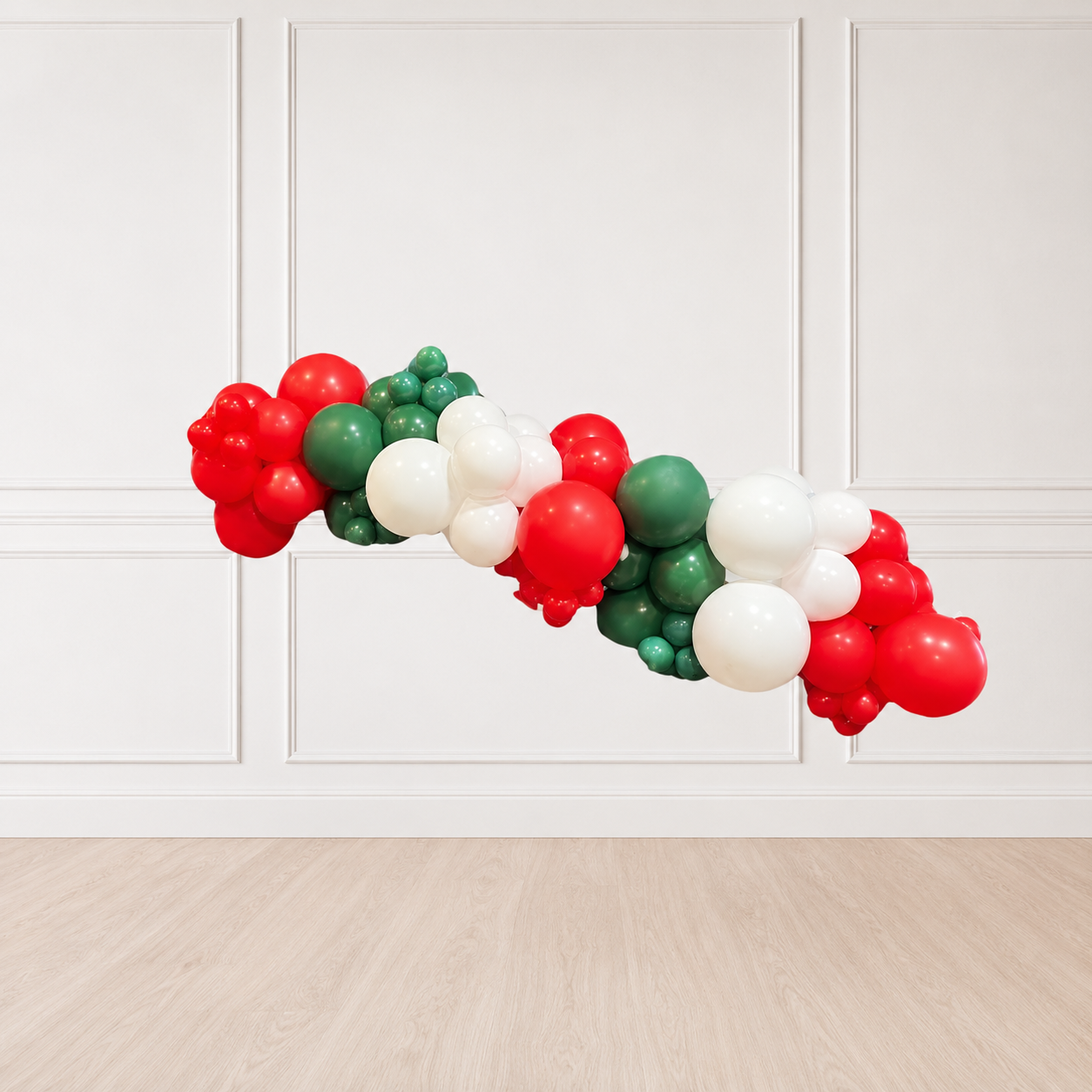 š®š¹ Signature St. Peterās Fiesta⢠| Luxury Balloon Garland